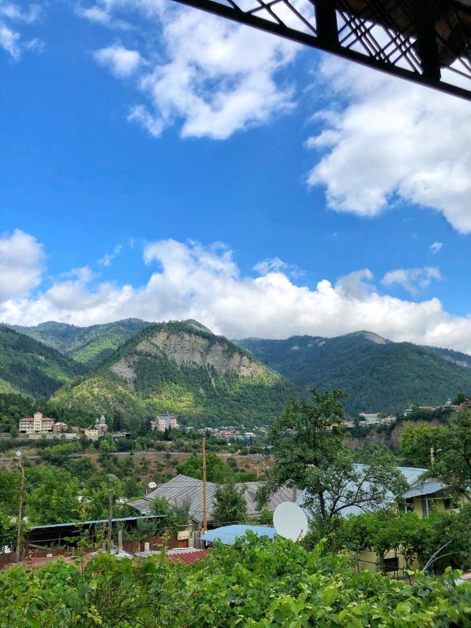 Achela'S Guesthouse Borjomi Eksteriør bilde